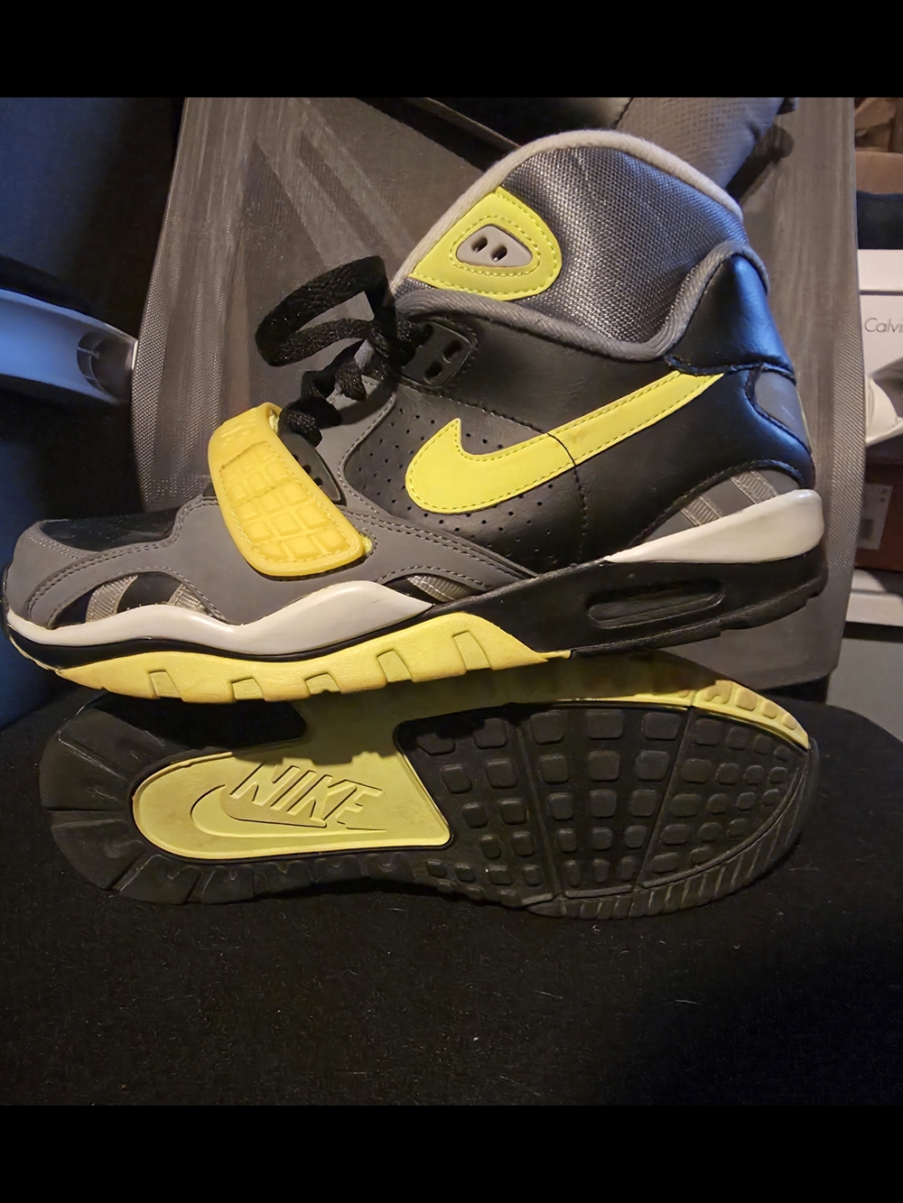 Nike Mens  Black and Yellow High-Top Sneakers